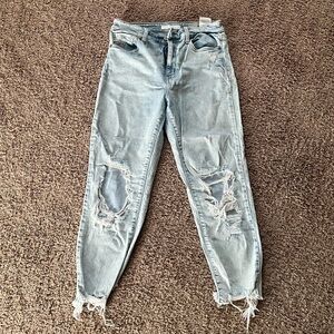 Distressed Eunina Jeans